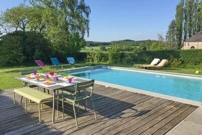 Holiday Home in Borlon with Heated Pool
