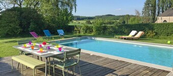 Holiday Home in Borlon with Heated Pool