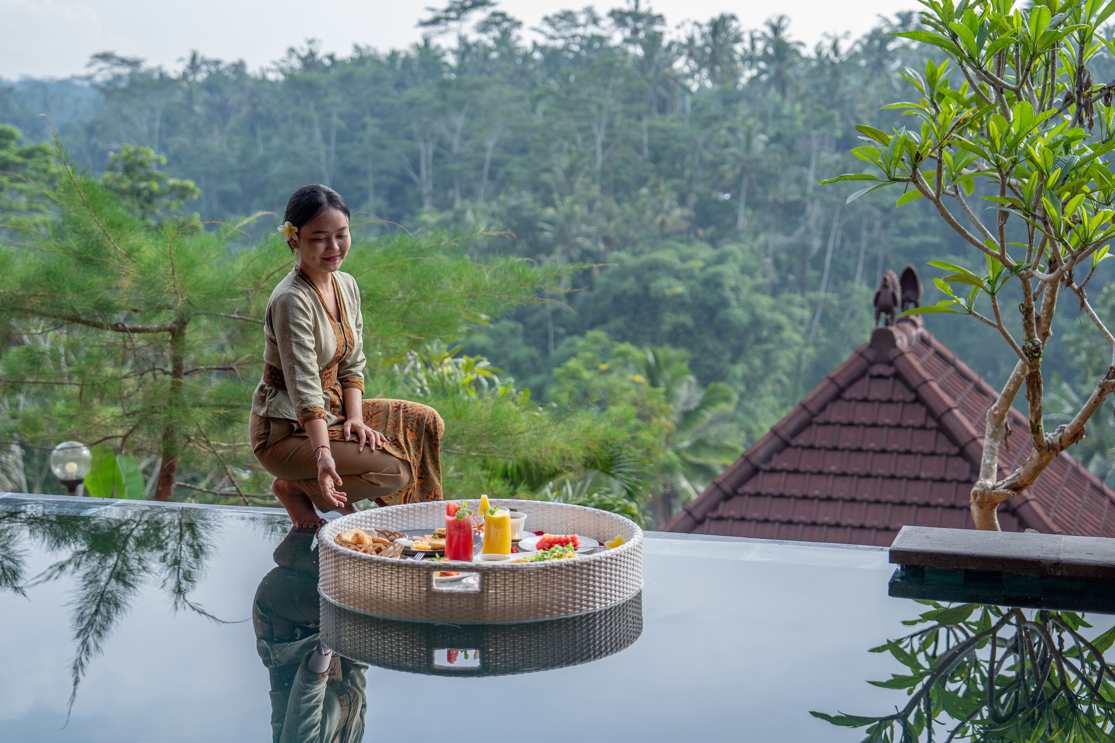 Deluxe Room with Private Pool | 客房内保险箱、办公桌、免费 WiFi、床单