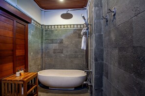 Deluxe Room with Private Pool | Bathroom | Separate bathtub and shower, rainfall showerhead, hair dryer, slippers