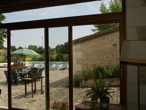 Interior - Holiday Home in Thurageau with Private Pool (Lencloître)