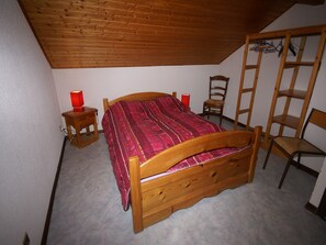 4 camere