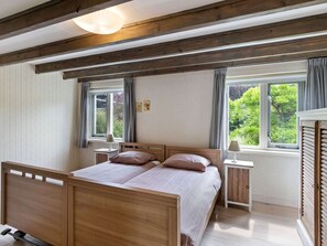 3 bedrooms, iron/ironing board, WiFi - Holiday home in Horssen with a garden (Horssen)