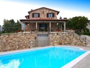 Pool - Elegant Country Villa in Cagli (Cagli)