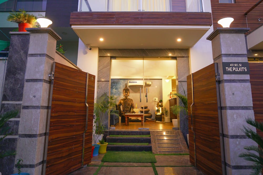 Lime Tree Hotel The Pulkit