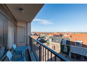 Property grounds - Romantic Coastal Retreat with Scenic Balcony (Zoutelande)