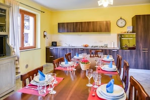 Dining - Typical Piedmontese house in the Langhe (Vesime)