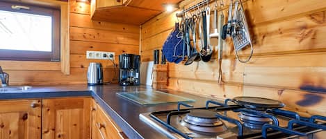 Refrigerador, microondas, parrilla de estufa y lavavajillas