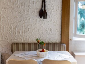 Dining - Ferienwohnung, Oberkirchen (Schmallenberg-Oberkirchen)