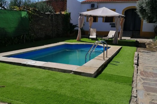 Holiday Home Swimming Pool
