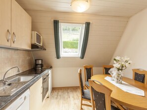 KylskÄp, mikrovÄgsugn, ugn och diskmaskin