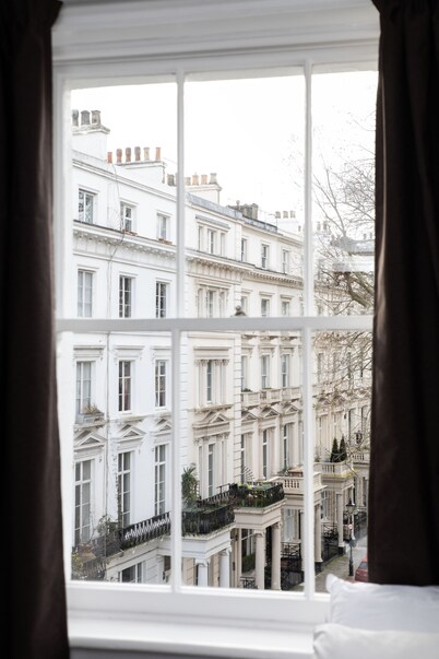 Bob W London Paddington