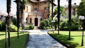 Enceinte de lâhĂ©bergement