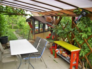 Outdoor dining - Gemütliche Gartenwohnung in Bernau (Bernau-Innerlehen)