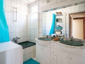 Badekar, hårtørrer