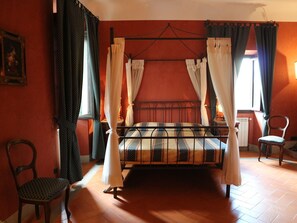 7 habitaciones y wifi 