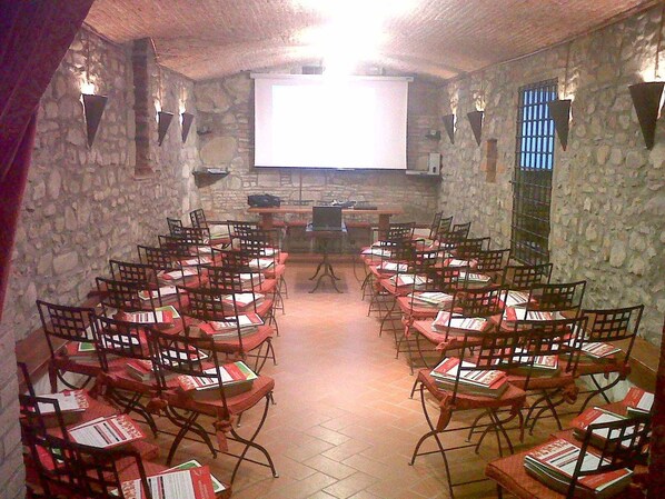 Meeting facility