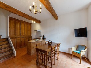 Dining - Holiday Home in Tautavel near Gorges de Gouleyrous (Tautavel)