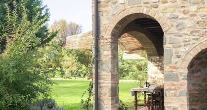 Authentic farmhouse with pool