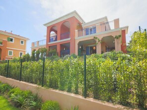 Exterior - Apartment in Provence with Pool & Golf (Roquefort les Pins)