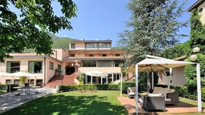 Unclassified image, 2 of 40, button - Countryside home in Foligno (Foligno)