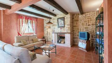 Télévision, cheminée