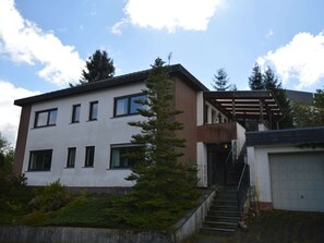 Exterior - Modern Holiday Home in Eifel with Sauna (Stadtkyll)