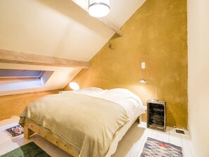 3 bedrooms - Holiday Home in Philippeville with garden (Philippeville)