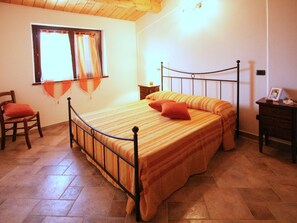 1 bedroom, iron/ironing board - Villa in Cagli with Pool & Scenic Trails (Cagli)