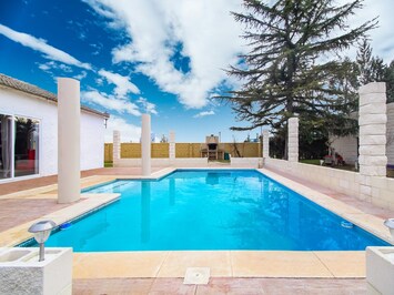 Holiday Home Swimming Pool