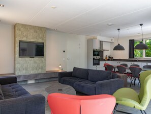 TV - Beautiful villa, Den Burg Texel (De Koog Texel)