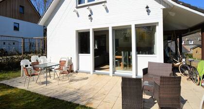 TrÚs jolie maison de vacances avec grand jardin et terrasse à Wépion