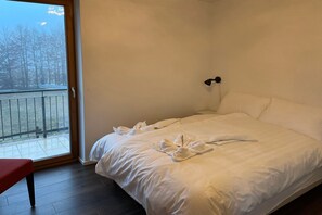 2 室のベッドルーム、WiFi (無料)