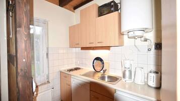 Kühlschrank, Ofen, Herdplatte, Geschirrspüler