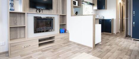 Fridge, oven, stovetop, toaster