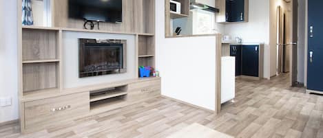 Fridge, oven, stovetop, toaster