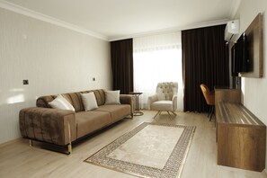 Egyptian cotton sheets, premium bedding, minibar, in-room safe - Anemon Usak Otel (Usak)