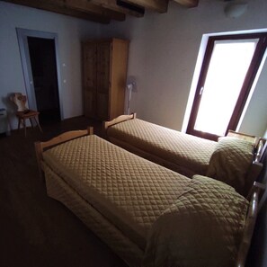 Sistema de insonorización, wifi gratis, ropa de cama