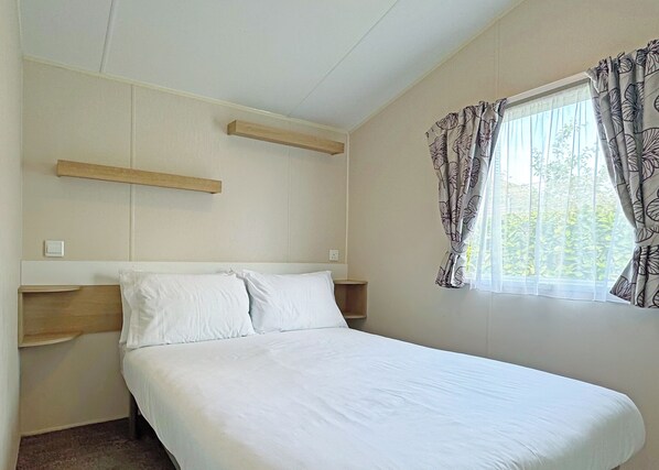 3 bedrooms - 1 bedroom accommodation in Mablethorpe, Skegness (Mablethorpe, Skegness)