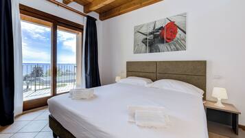 2 bedrooms, in-room safe, free WiFi, bed sheets