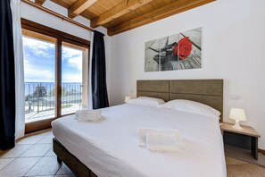 2 bedrooms, in-room safe, free WiFi, bed sheets