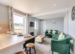 Dining - Platinum 3 Bedroom Chalet Sleeps 5 (Brixham, Torbay)