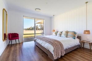 4 Schlafzimmer, Bügeleisen/Bügelbrett, Internetzugang
