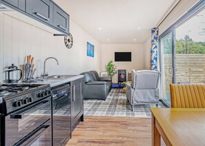 Fridge, oven, stovetop, toaster
