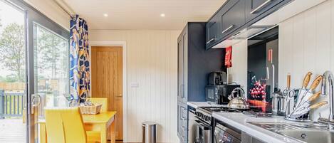 Fridge, oven, stovetop, toaster