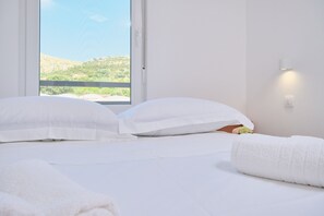 2 bedrooms, desk, iron/ironing board, free WiFi - Apartment Queen (Trogir)