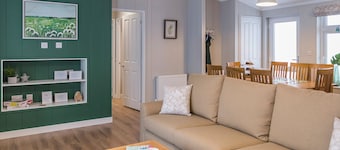 A stylish lodge with modern conveniences to make you feel at home.