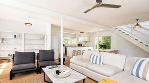 Smart TV, fireplace, video games, table tennis