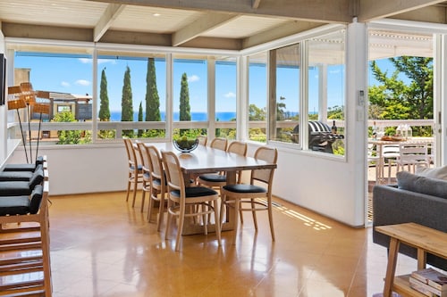 Ngaree - Ocean Views - An oasis up in the treetops