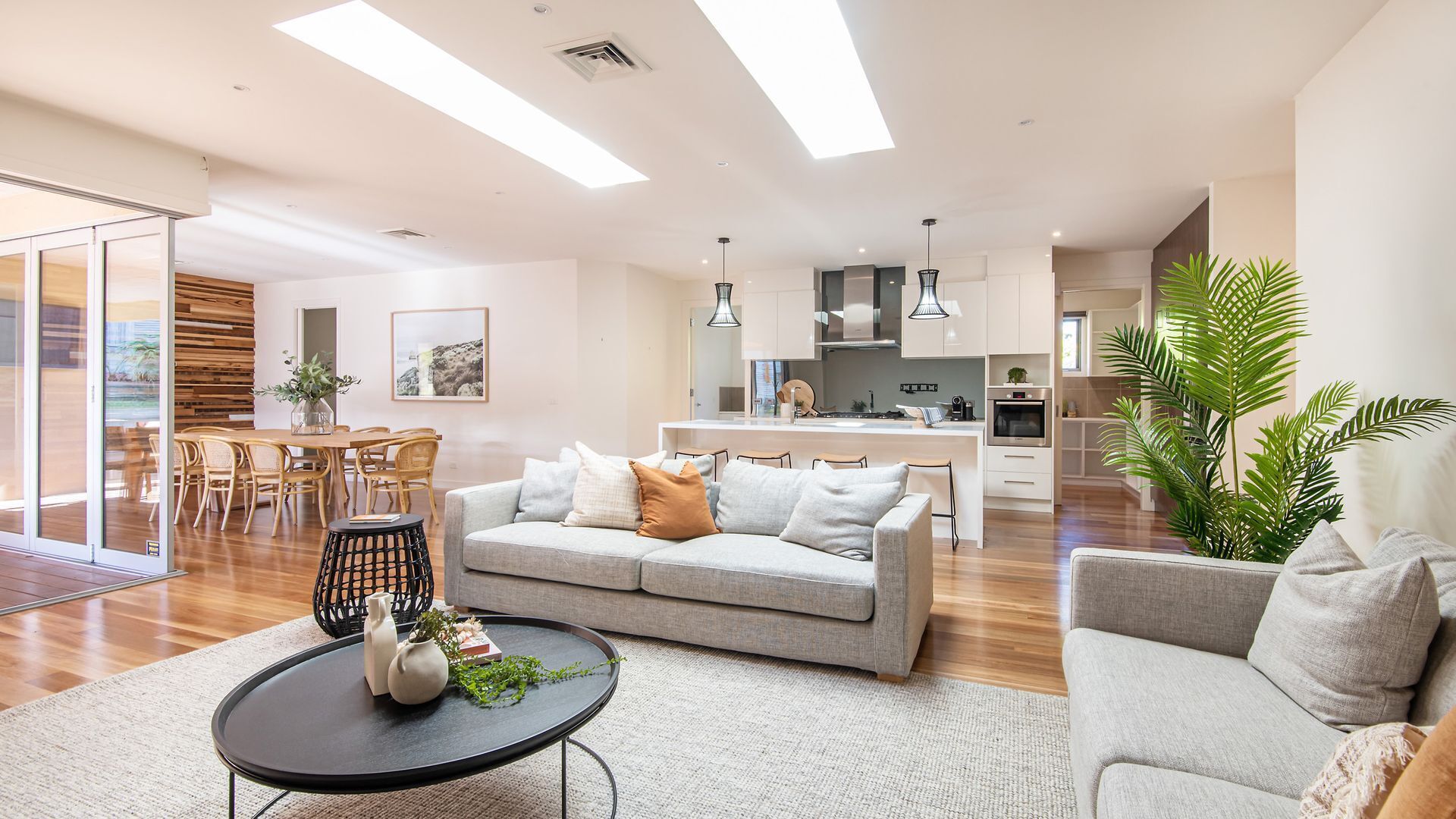 TV connectée, espaces bureaux